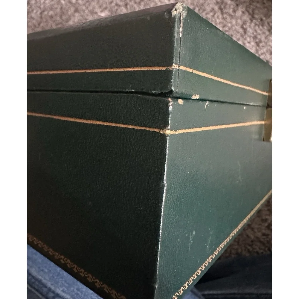 Vintage Jewelry Vanity Dresser Faux Leather Green Jewelry Box with Yellow Lining